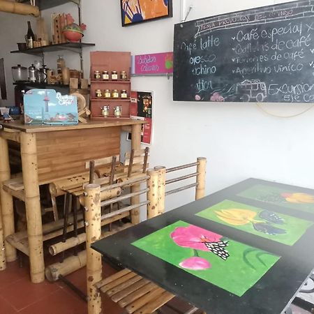 Hostal Cafe San Bernabe โบโกตา ภายนอก รูปภาพ